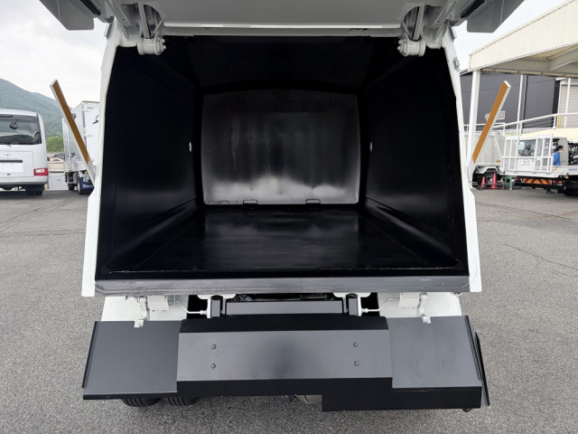 三菱ふそう キャンター 小型 塵芥車（プレス式） 2RG-FEAV0(109011) 3枚目