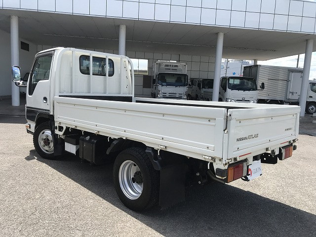 日産自動車 アトラス 小型 平ボディ 2RG-AHS88A(109415) 4枚目