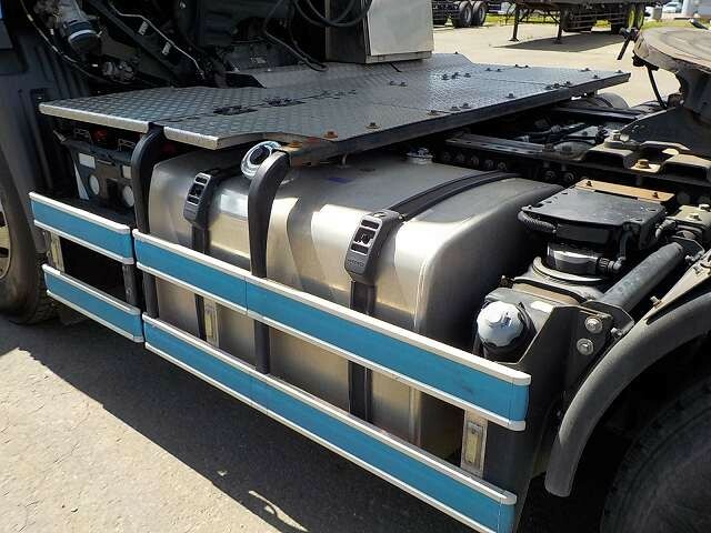 日野 プロフィア 大型 トラクタ QKG-SH1EDAG(6830) 22枚目