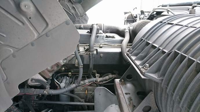 UDトラックス（日産） ビッグサム 大型 ウィング KL-CG48L(2062) 25枚目