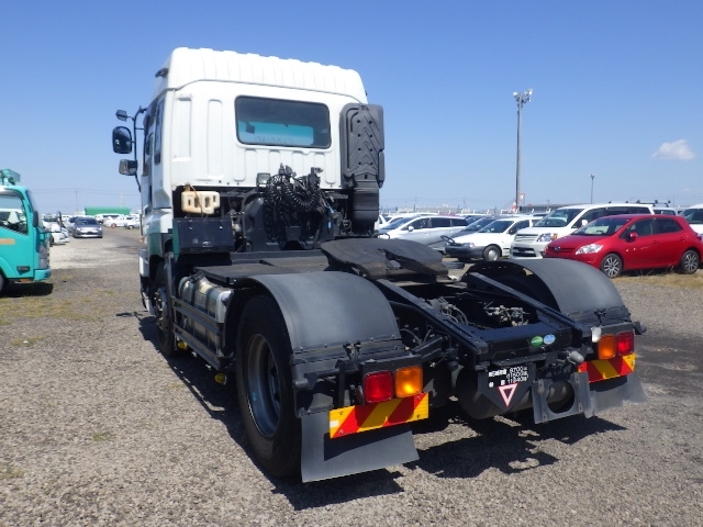 いすゞ ギガ 大型 トラクタ QKG-EXD52AD(6134) 6枚目