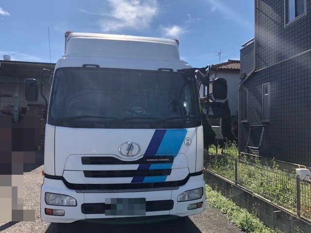 UDトラックス（日産） クオン 大型 ウィング ADG-CG4XL(3990) 2枚目