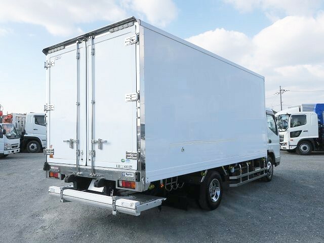 三菱ふそう キャンター 小型 冷蔵冷凍バン TKG-FEB50(37261) 3枚目