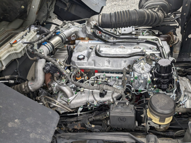 日野 プロフィア 大型 冷蔵冷凍バン 2DG-FR1AHG(112599) 44枚目