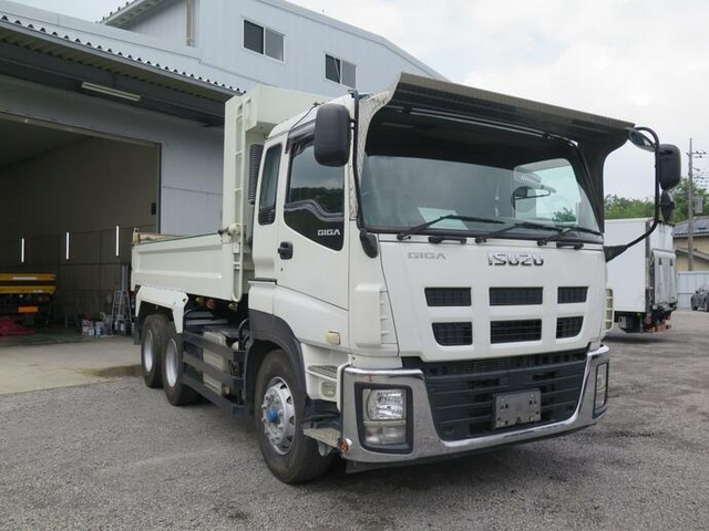 いすゞ ギガ 大型 土砂ダンプ QKG-CXZ77AT(11909) 2枚目