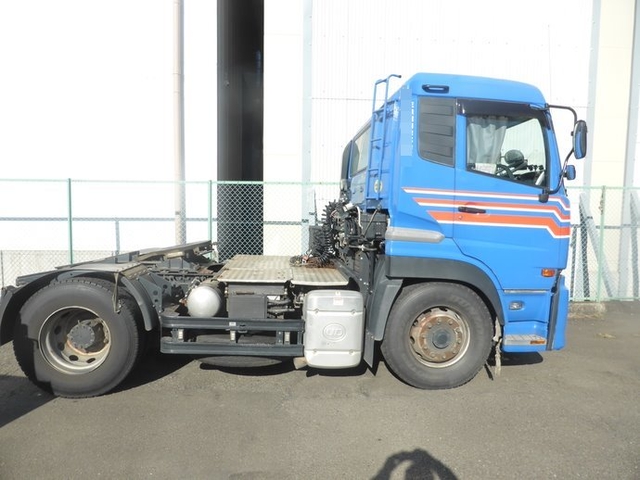 UDトラックス（日産） クオン 大型 トラクタ QKG-GK5XAB(2691) 5枚目