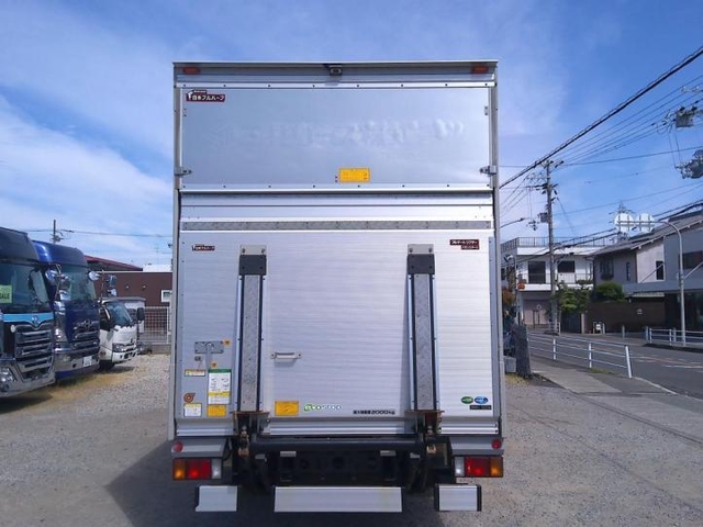 いすゞ エルフ 小型 バン 2RG-NPR88AN(107496) 4枚目