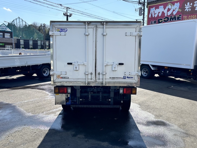 いすゞ エルフ 小型 冷蔵冷凍バン TRG-NHR85AN(107839) 6枚目