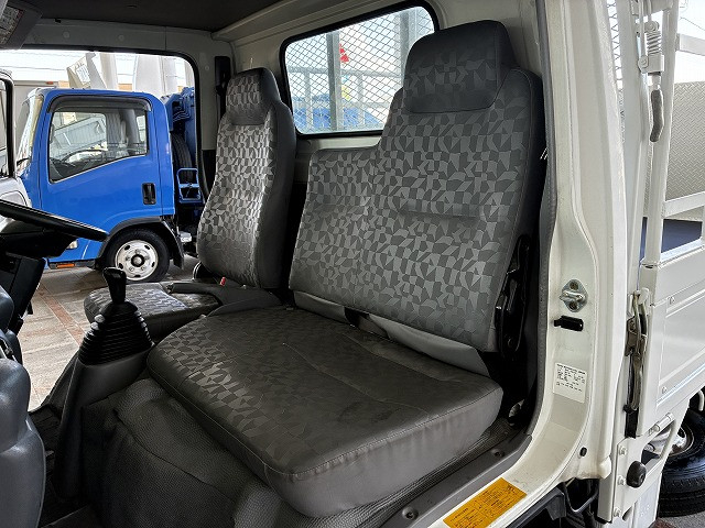 いすゞ エルフ 小型 平ボディ PB-NKR81A(110108) 39枚目