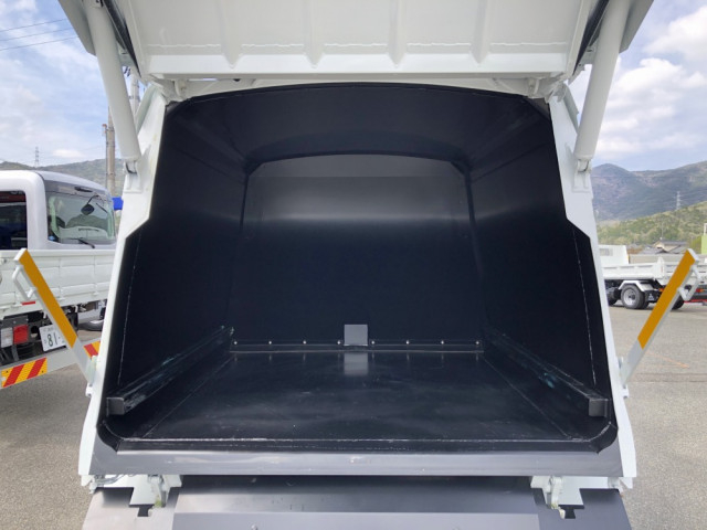 三菱ふそう キャンター 小型 塵芥車（プレス式） 2RG-FEAV0(108376) 15枚目