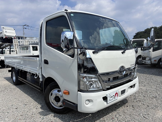トヨタ トヨエース 小型 平ボディ 2RG-XZC710(112265) 3枚目