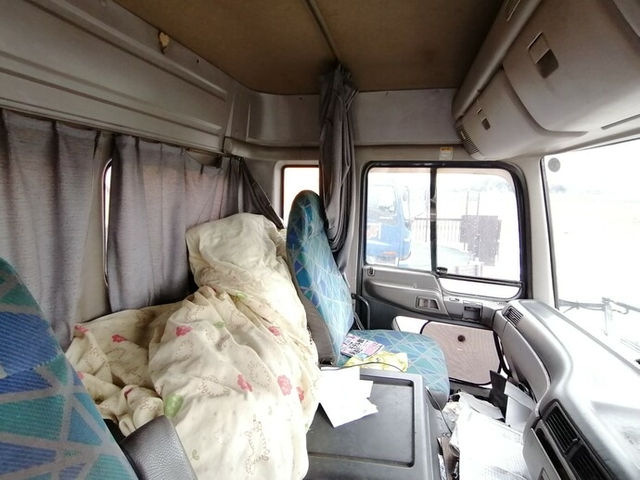 日野 プロフィア 大型 トラクタ KL-SH1KDGA(5343) 28枚目