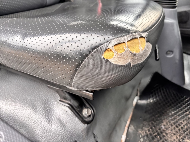 いすゞ エルフ 小型 塵芥車（プレス式） TKG-NPR85YN(107764) 72枚目