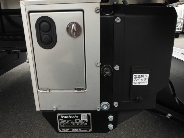 日野 レンジャー 中型 冷蔵冷凍バン 2KG-FD2ABG(34785) 8枚目