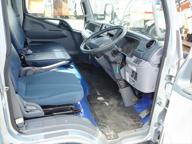 UDトラックス（日産） カゼット 小型 平ボディ TKG-FGB7Y(82561) 21枚目