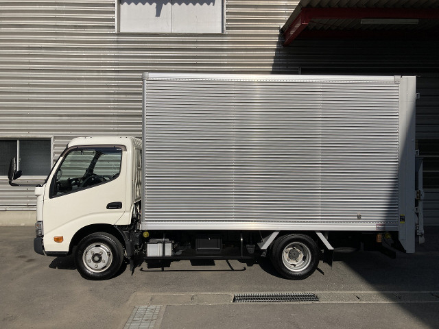 トヨタ トヨエース 小型 バン TPG-XZU645(109343) 2枚目