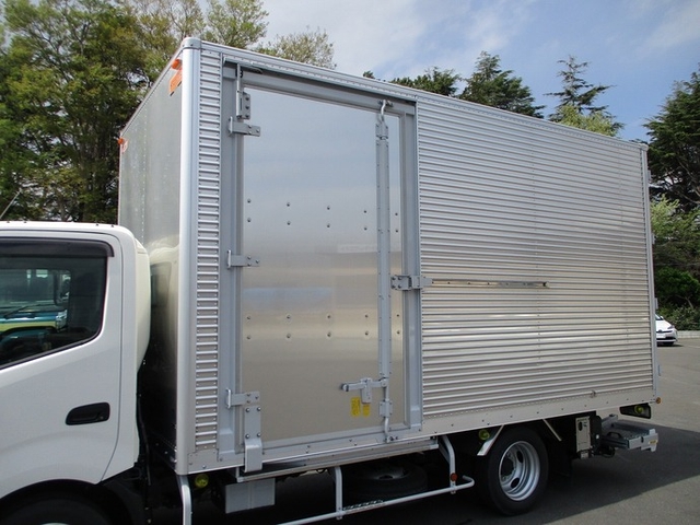日野 デュトロ 中型 バン 2RG-XZU710(9412) 5枚目