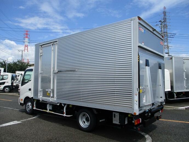 日野 デュトロ 小型 バン 2RG-XZU710M(12248) 4枚目