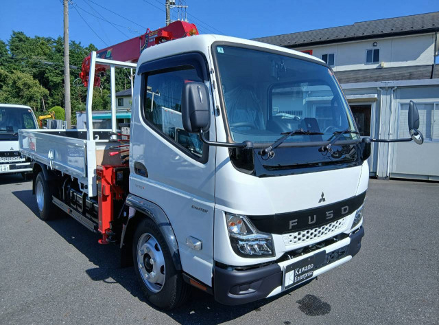 三菱ふそう キャンター 小型 平ボディ（クレーン付） 2RG-FEA80(111596) 4枚目