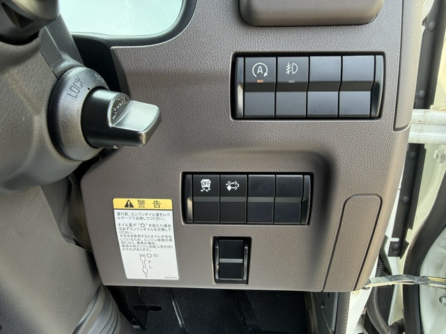 三菱ふそう キャンター 小型 Wキャブ 2RG-FBA20(108368) 49枚目