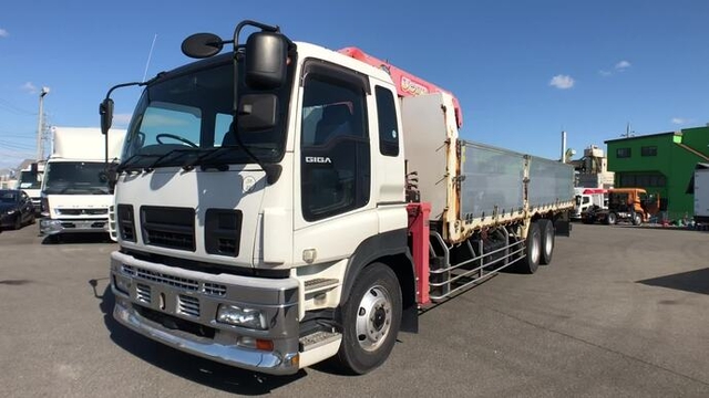 いすゞ ギガ 大型 平ボディ（クレーン付） PKG-CYY77V8(36725) 2枚目