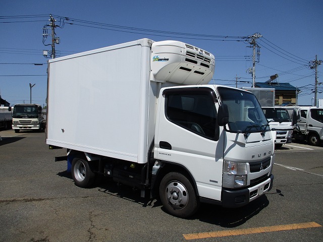 三菱ふそう キャンター 小型 冷蔵冷凍バン TKG-FBA50(10535) 2枚目