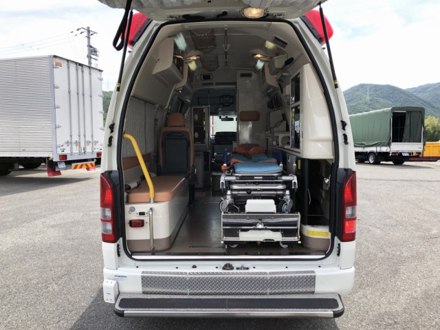 トヨタ ハイエース 小型 その他 CBF-TRH226S(67651) 3枚目