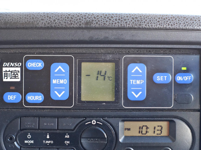いすゞ ギガ 大型 冷蔵冷凍バン QKG-CYL77B(79732) 4枚目