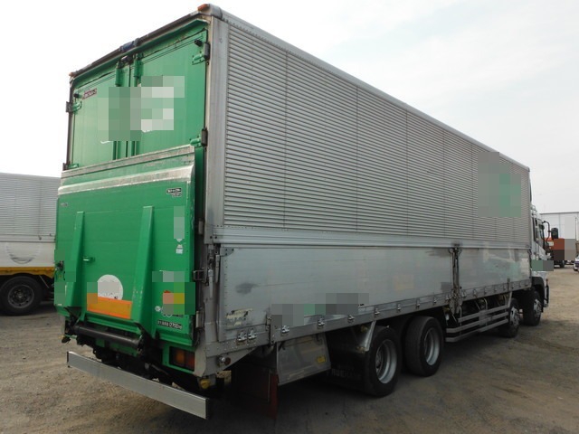 UDトラックス（日産） クオン 大型 ウィング ADG-CG4ZE(3126) 4枚目