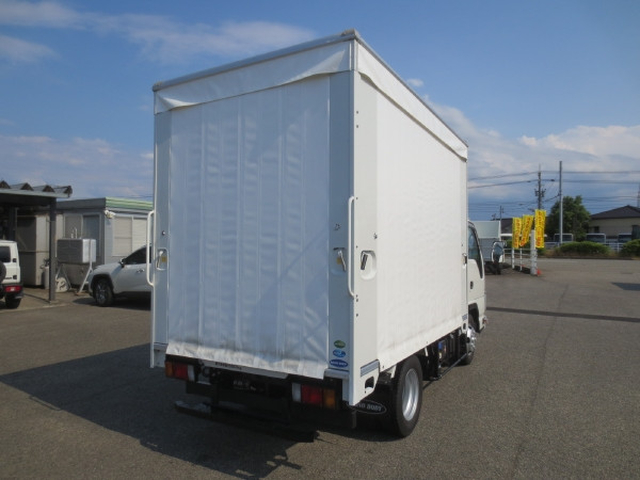 いすゞ エルフ 小型 バン 2RG-NHR88AN(109076) 4枚目