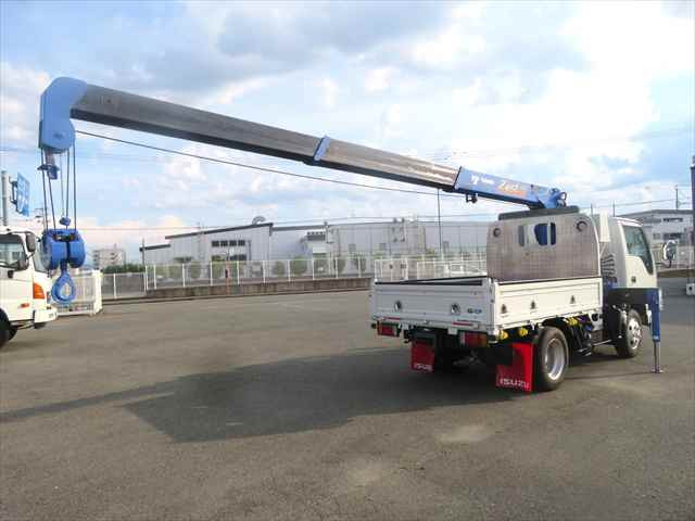 いすゞ エルフ 小型 平ボディ 2RG-NKR88A(105402) 28枚目