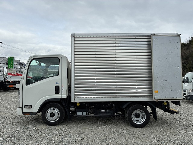いすゞ エルフ 小型 バン 2RG-NLR88AN(99545) 11枚目