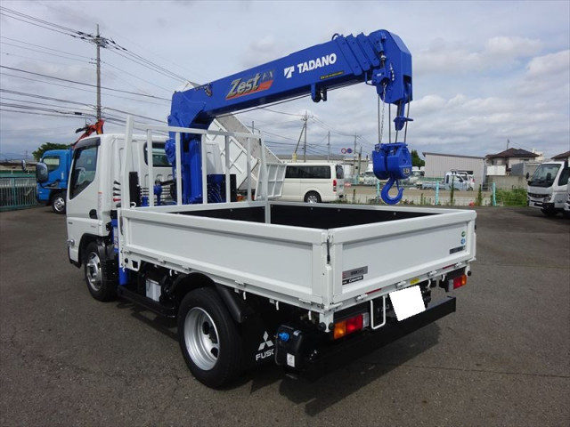 三菱ふそう キャンター 小型 平ボディ（クレーン付） 2RG-FEAV0(107118) 4枚目