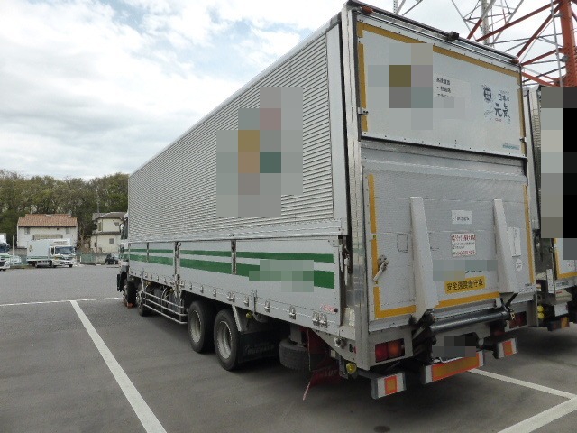 UDトラックス（日産） クオン 大型 ウィング KL-CG48R(3042) 6枚目