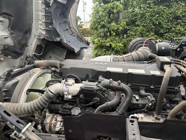UDトラックス（日産） クオン 大型 その他 2RG-CX5EL(111812) 16枚目