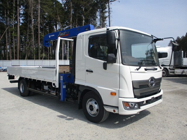 日野 レンジャー 中型 平ボディ（クレーン付） 2KG-FD2ABA(29977) 3枚目