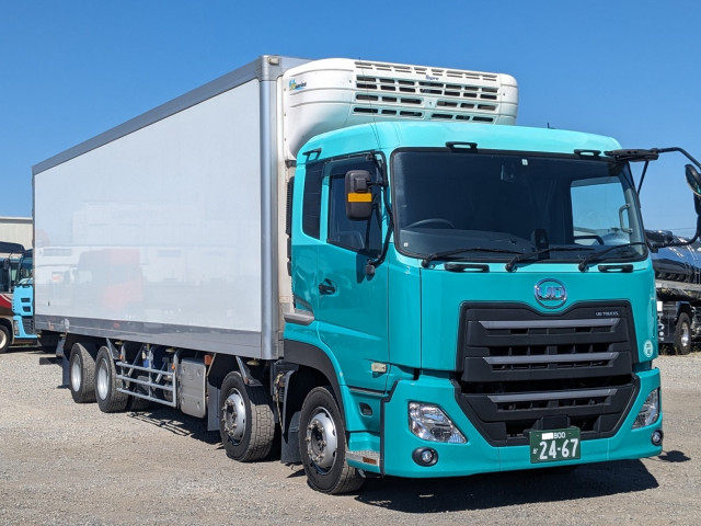 UDトラックス（日産） クオン 大型 冷蔵冷凍バン 2PG-CG5CA(113474) 2枚目