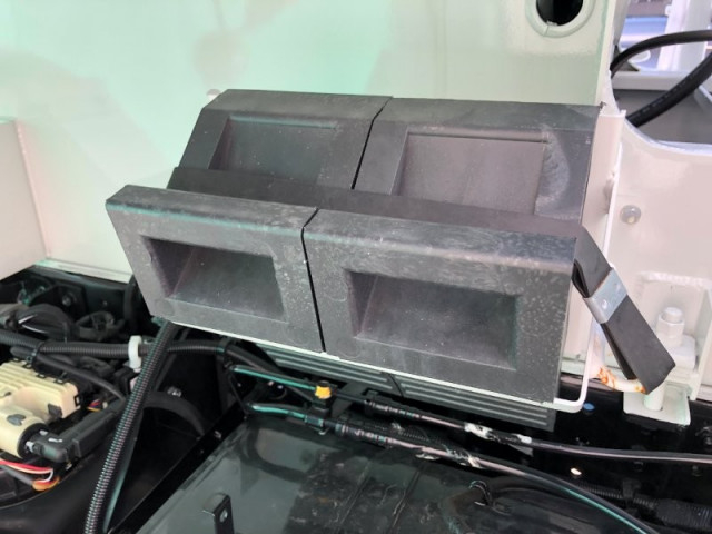 三菱ふそう キャンター 小型 タンクローリー 2PG-FEA80(112660) 38枚目