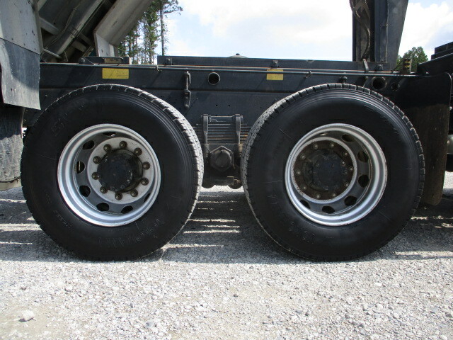Nissan UD quon Large Soil dump QKG-CW5XL(31555) 16枚目