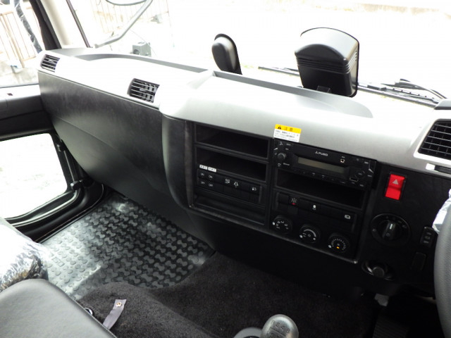 三菱ふそう ファイター 中型 コンテナ専用車 2KG-FK72F(104854) 19枚目