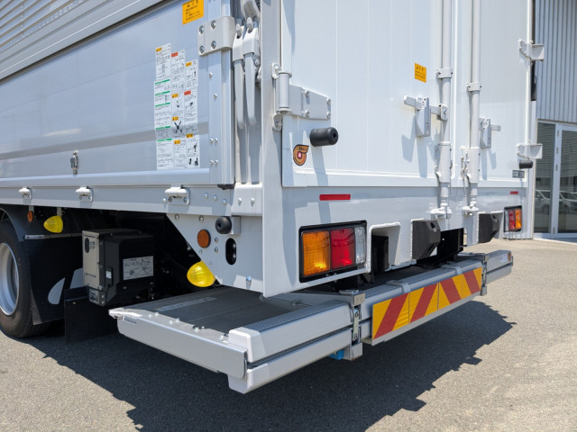 Mitsubishi Fuso fighter Large Wing body 2KG-FK65F(107050) 5枚目