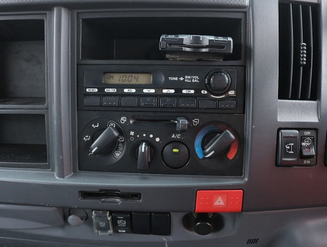 いすゞ エルフ 小型 バン TKG-NLR85AN(111904) 36枚目