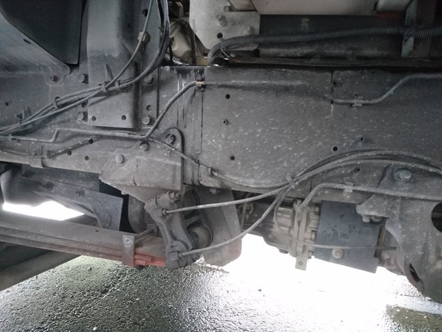 UDトラックス（日産） ビッグサム 大型 ウィング KL-CG48L(2160) 12枚目