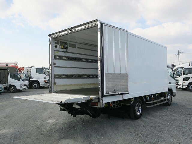 三菱ふそう キャンター 小型 冷蔵冷凍バン TKG-FEB50(37261) 9枚目