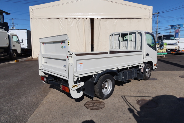 トヨタ トヨエース 小型 平ボディ TKG-XZC605(108245) 7枚目
