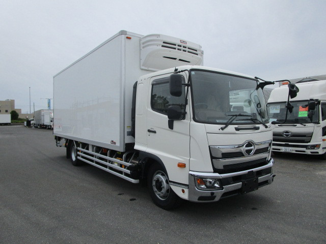 日野 レンジャー 増トン 冷蔵冷凍バン 2KG-FE2ACG(107324) 2枚目