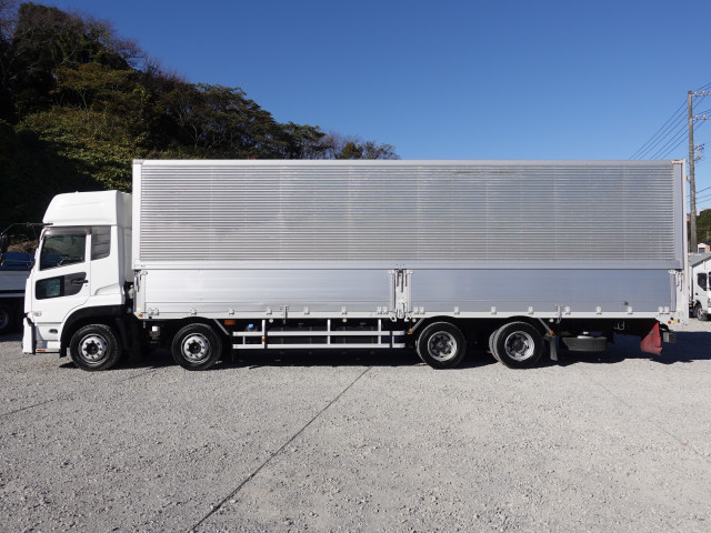 UDトラックス（日産） クオン 大型 ウィング 2PG-CG5CA(97195) 9枚目