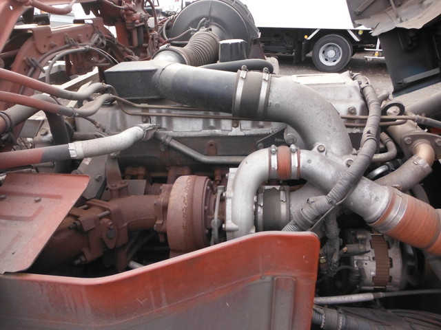 Nissan UD quon Large Tank truck ADG-CV2YL(2636) 11枚目