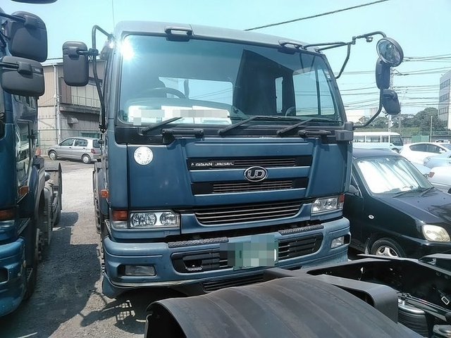 UDトラックス（日産） クオン 大型 トラクタ KL-CK482BAT(3715) 3枚目