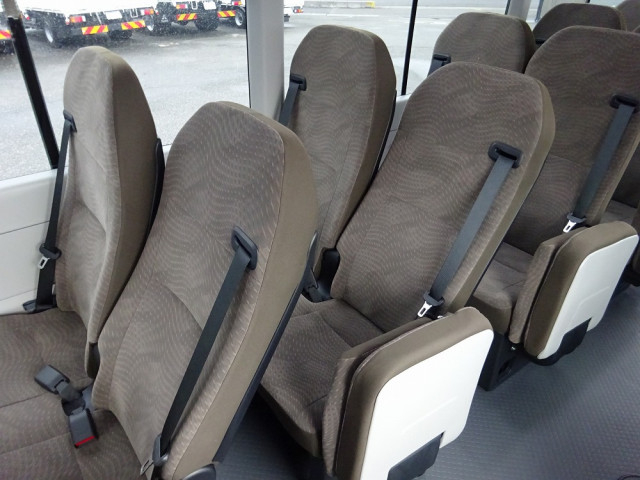 トヨタ コースター 小型 バス 2WG-GDB110(108246) 19枚目
